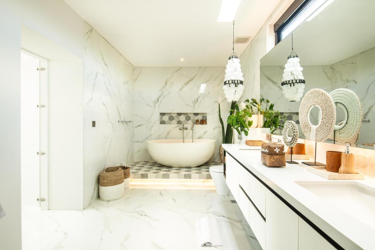 Luxury Villa Devina I Seminyak I Yoga & Gym المظهر الخارجي الصورة